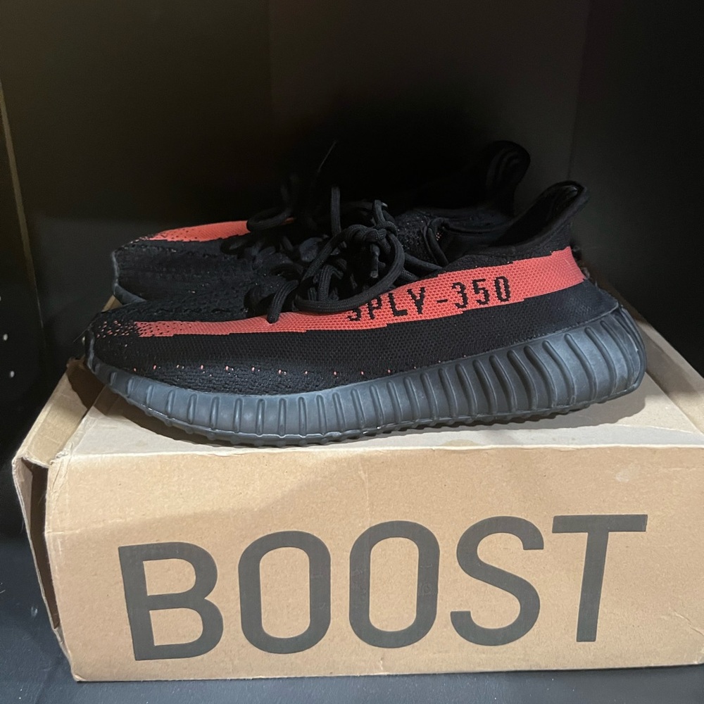 Yeezy Boost 350 v2